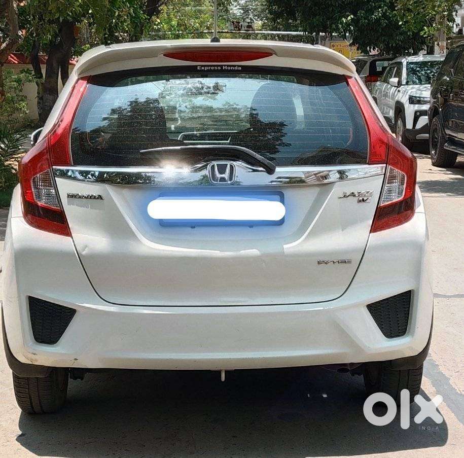 Honda Jazz V Automatic, 2015, Petrol