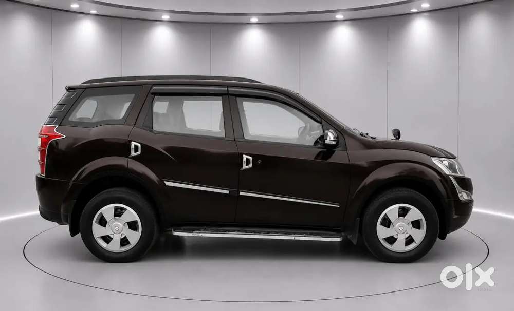 Mahindra Xuv500 W4 2017 Model 1st Owner Diesel 81000 Km Driven