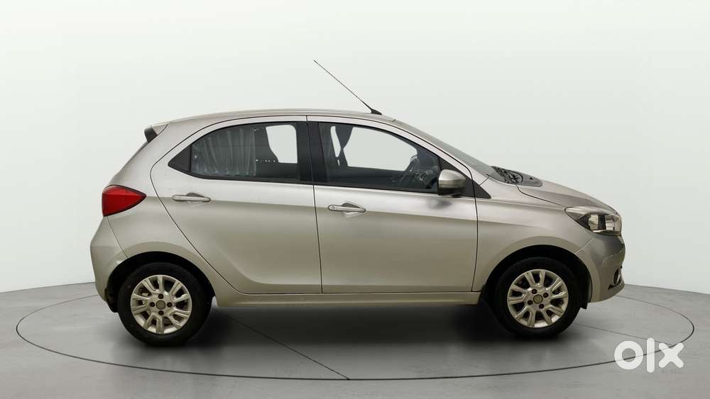 Tata Tiago 1.2 Revotron Xza, 2018, Petrol