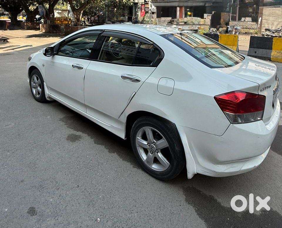 Honda City V Mt Exclusive, 2011, Petrol