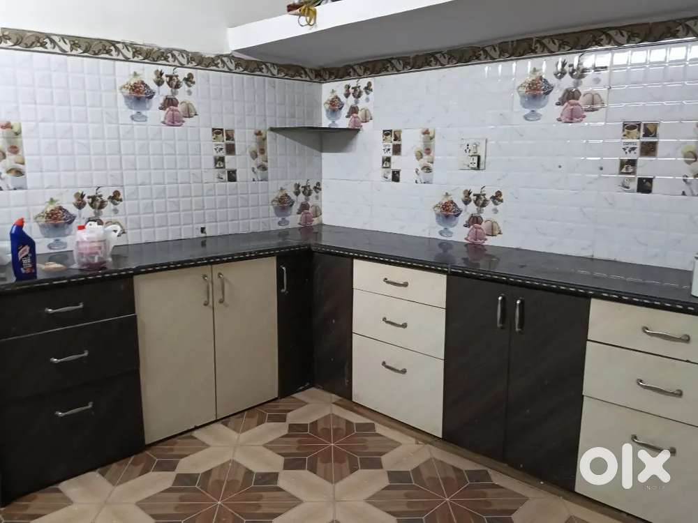 1bhk ground floor semi furnished independent house with car parking av