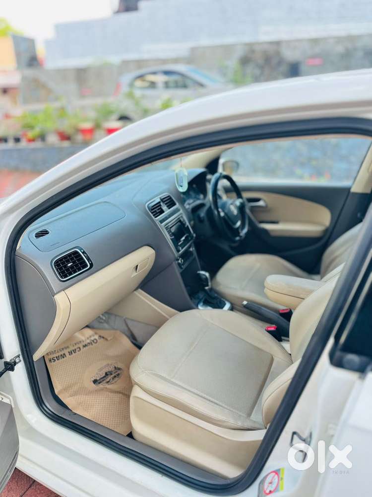 Volkswagen Vento 1.2 Tsi Highline Plus At, 2016, Petrol