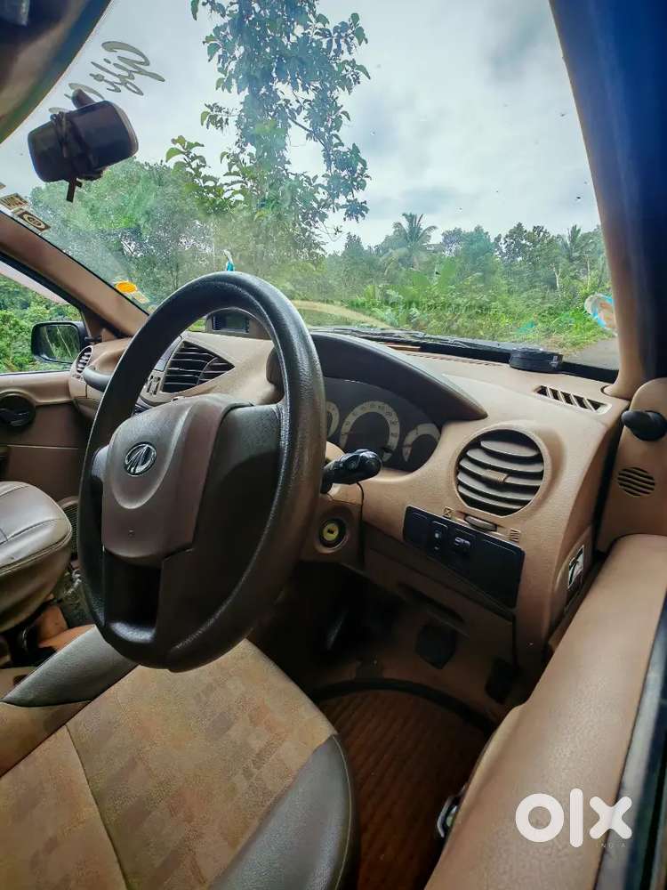 Mahindra Xylo 2010