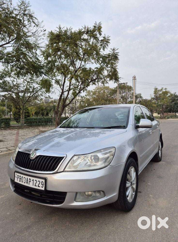 Skoda Laura 2.0 Elegance Tdi Cr At, 2010, Diesel