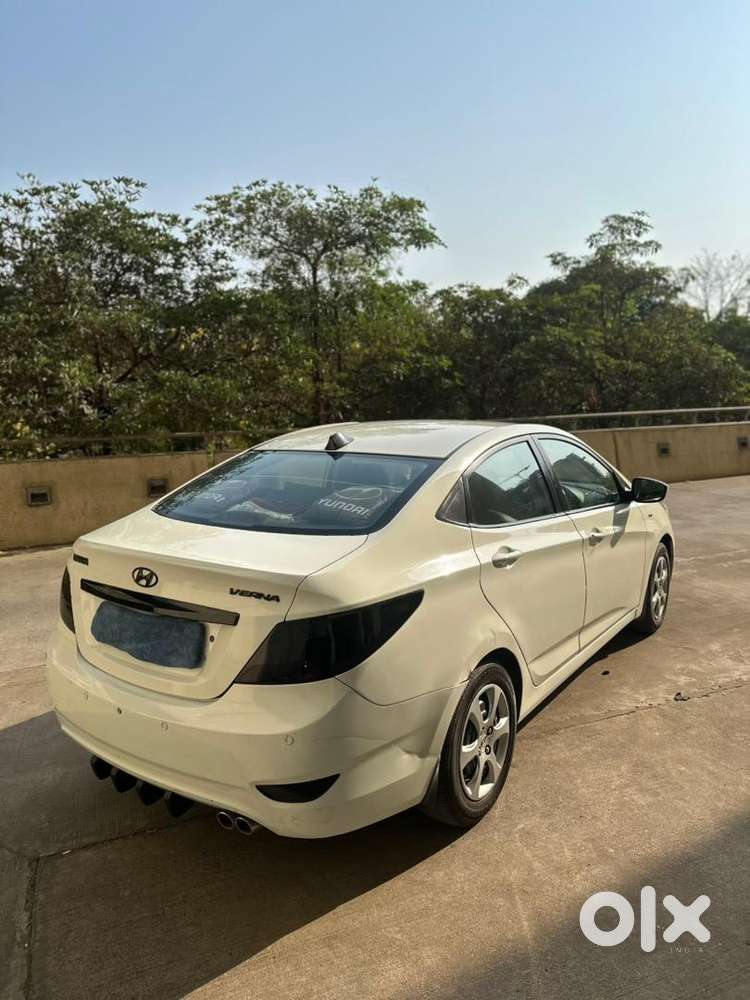 Hyundai Fluidic Verna 2012