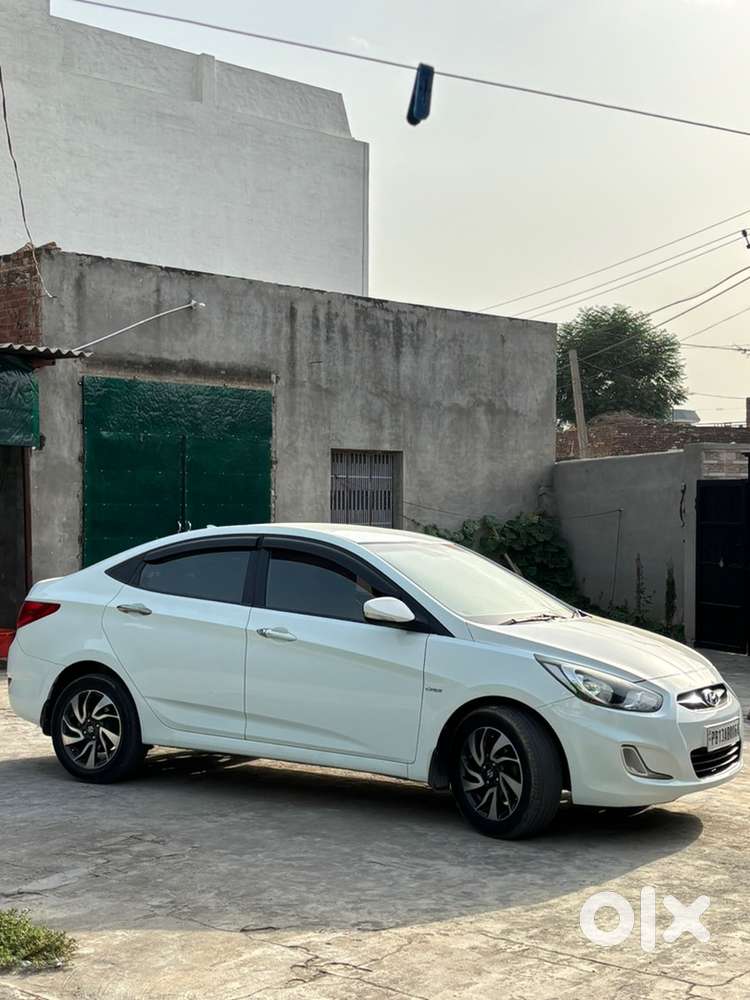 Hyundai Fluidic Verna 2014