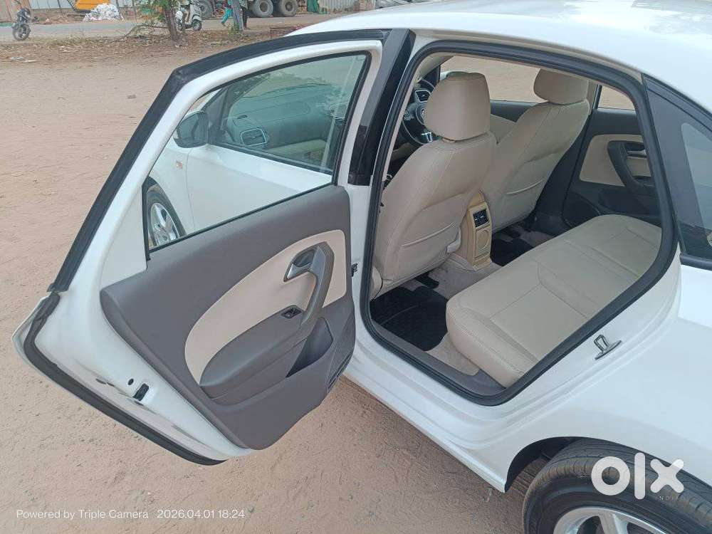 Volkswagen Vento 2010-2013 Petrol Highline, 2013, Petrol