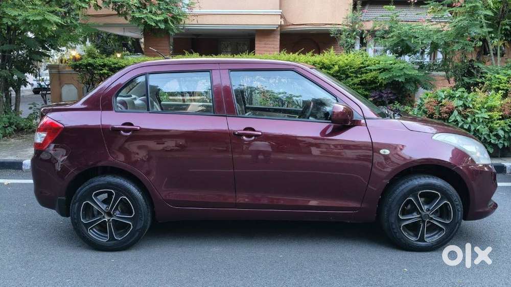 Maruti Suzuki Swift Dzire Lxi Option, 2017, Petrol