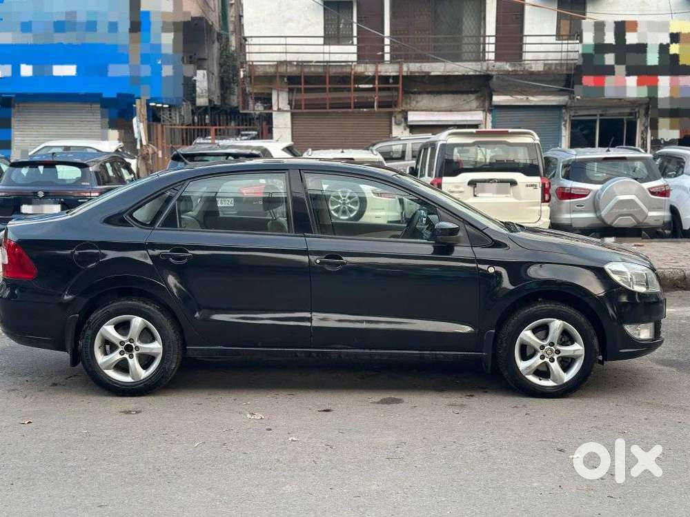 Skoda Rapid 2013-2016 1.6 Mpi At Elegance Black Package, 2012, Petro..