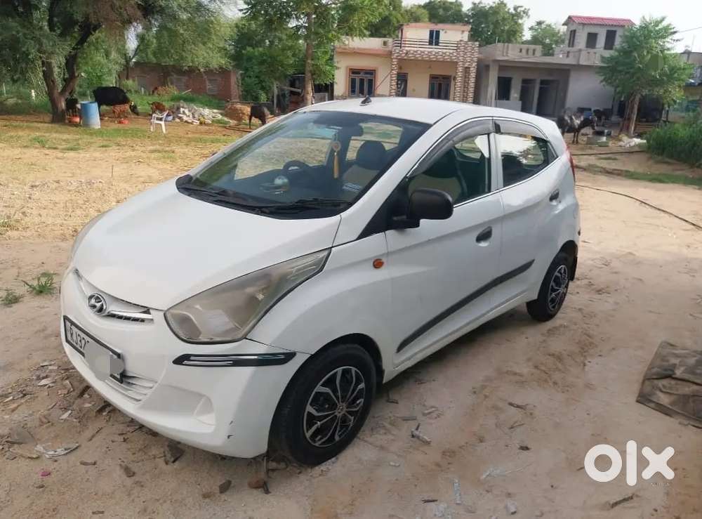 Hyundai Eon Era Plus Top Model Car