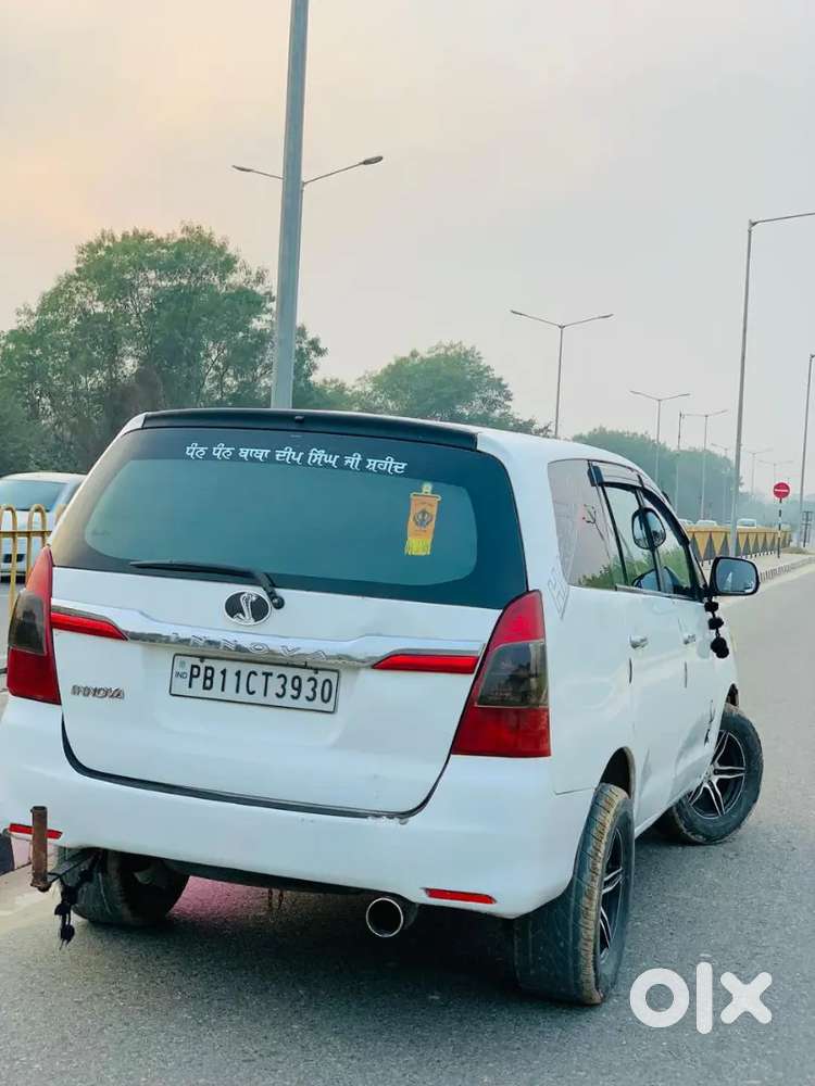 Toyota Innova 2010 Diesel 200000 Km Driven