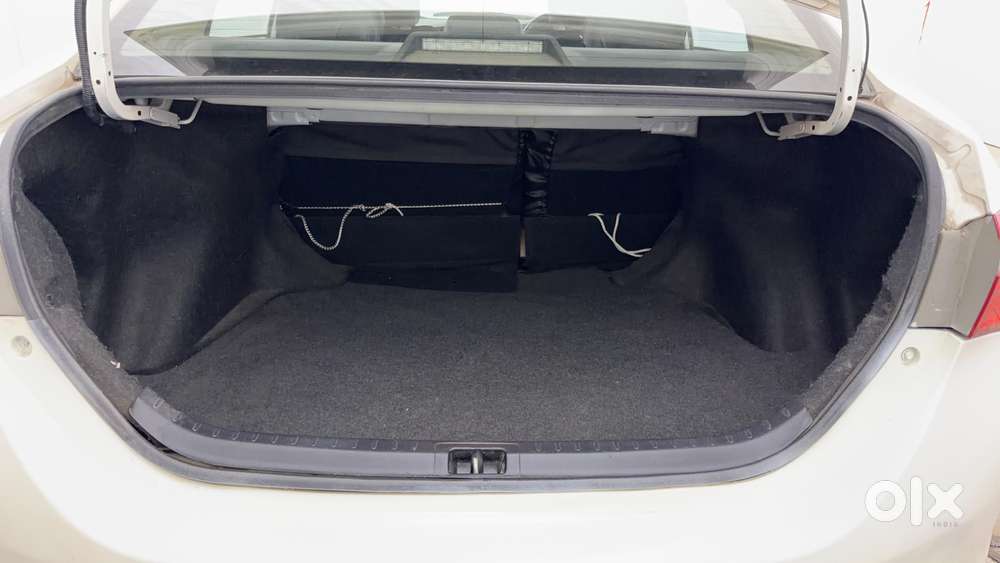 Toyota Corolla Altis 2013-2017 G Mt, 2015, Petrol