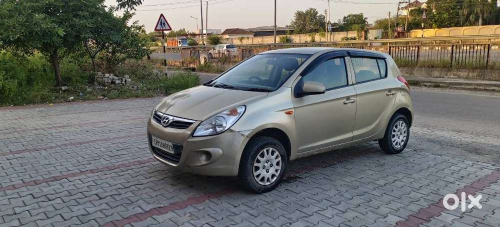 Hyundai I20 1.4 Magna At, 2011, Diesel