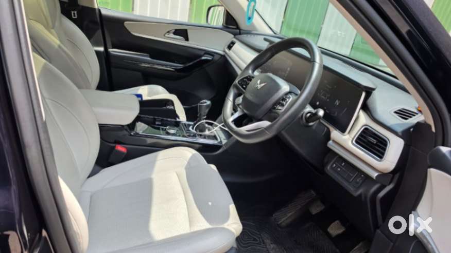 Mahindra Xuv700 2.2 Ax 7 Diesel Mt Str, 2022, Diesel