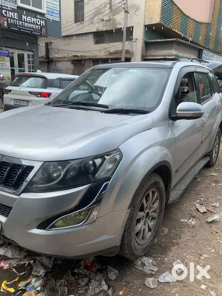 Mahindra Xuv500 W10 2016