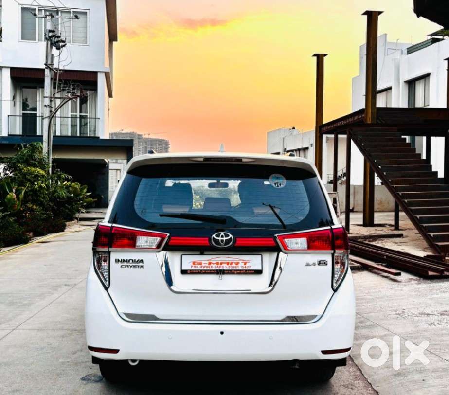 Toyota Innova Crysta 2.4 Gx Mt 8s, 2017, Diesel