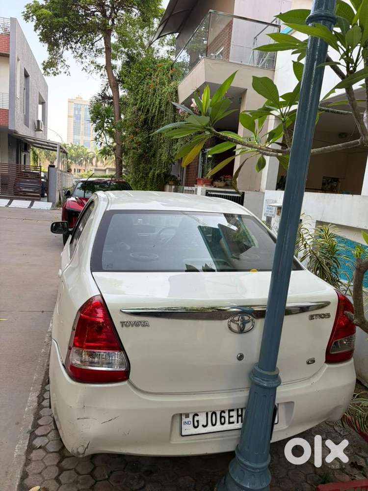 Toyota Etios 2011 Petrol Well Maintained