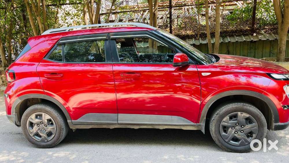 Hyundai Venue, 2023, Petrol