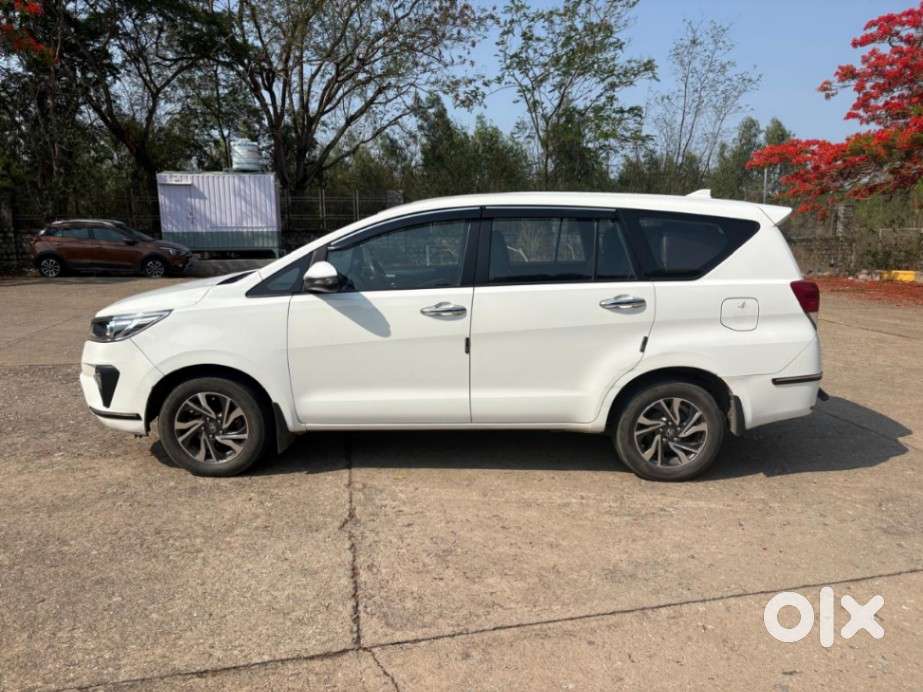 Toyota Innova Crysta [2020-ongoing] 2.4 Gx At 7 Str, 2022, Diesel