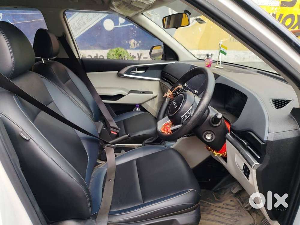Kia Carens 1.5 Premium 7 Str, 2025, Petrol