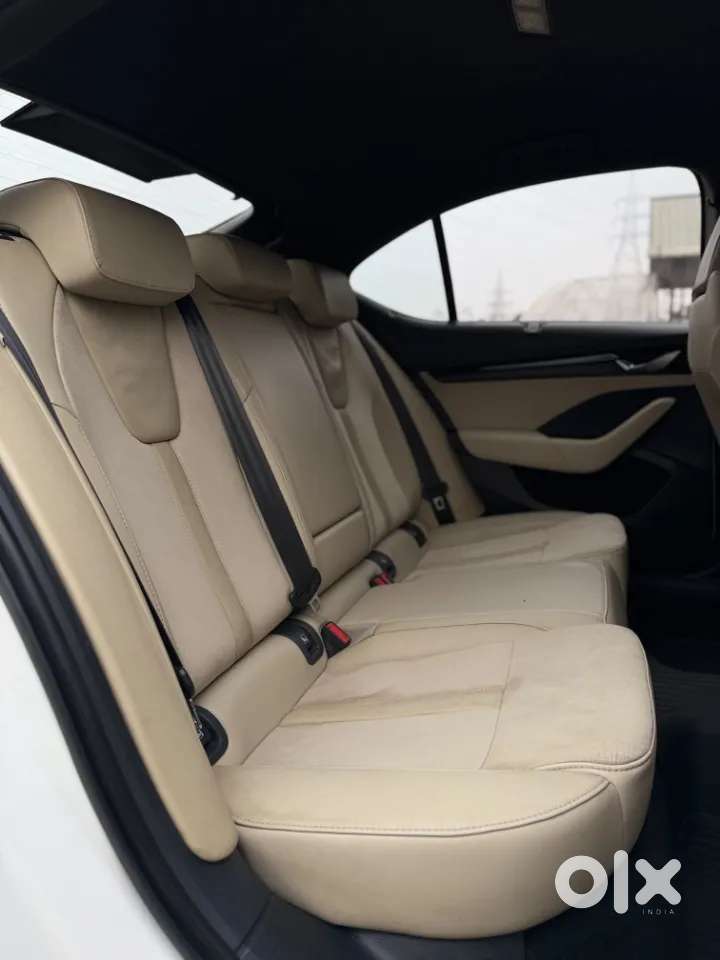 Skoda Octavia 1.8 Tsi At L K, 2021, Petrol