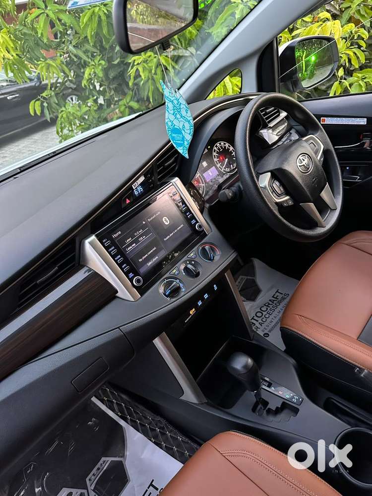 Toyota Innova Crysta 24.g 2022 Year