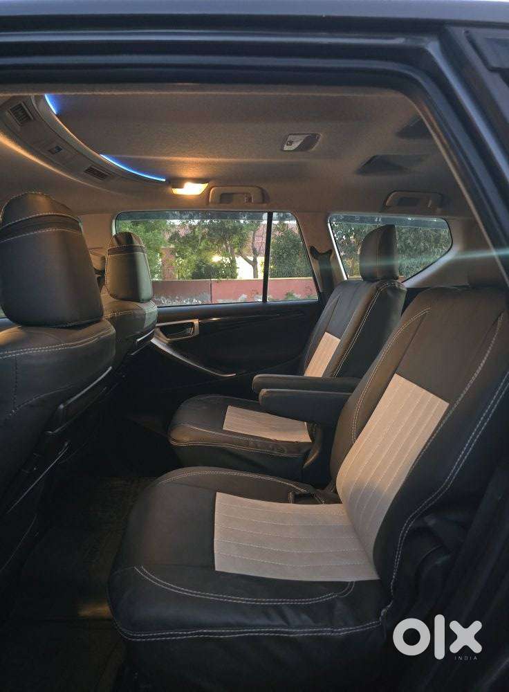 Toyota Innova Crysta 2.4 Vx Mt, 2016, Diesel