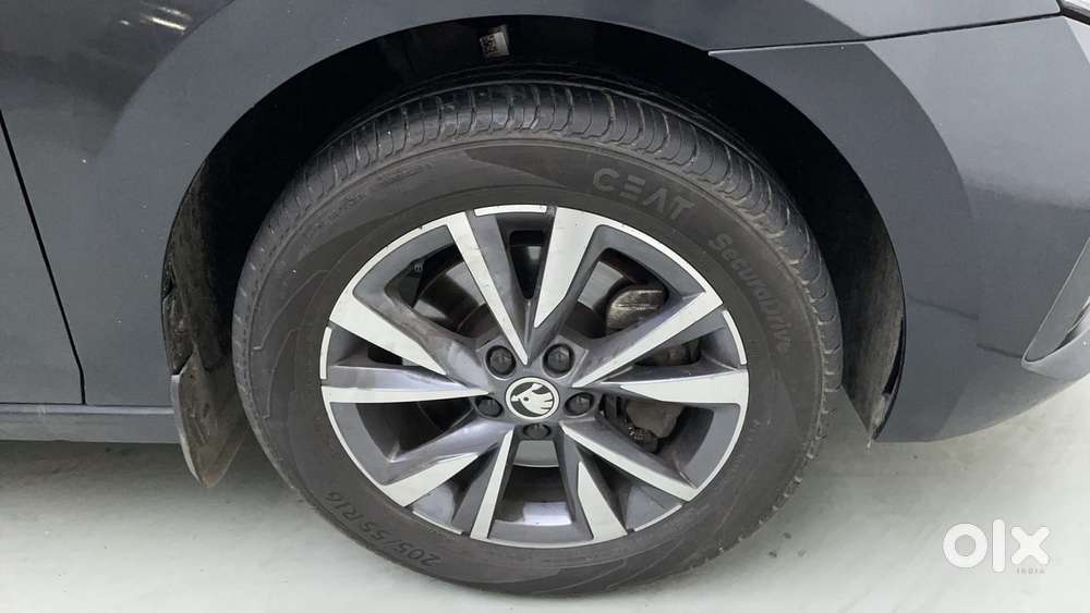 Skoda Slavia Style 1.5l Tsi Dsg, 2022, Petrol