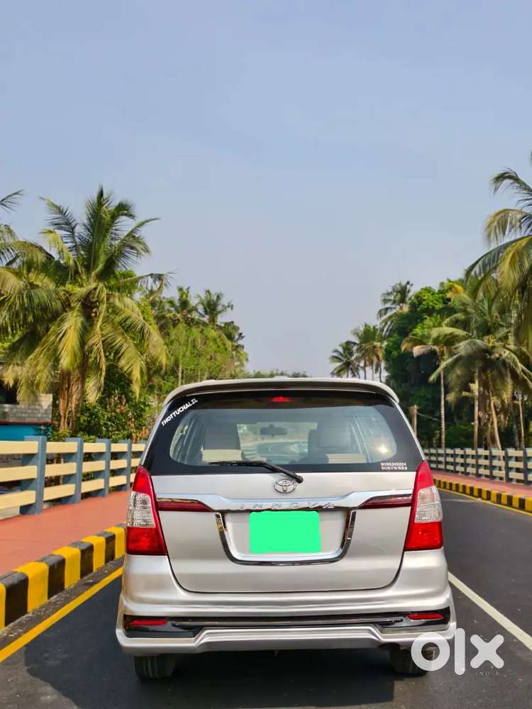 Toyota Innova 2010 Diesel Well Maintained
