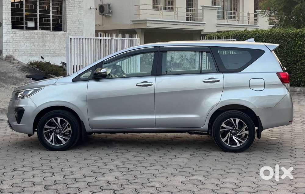 Toyota Innova Crysta Gx 2022