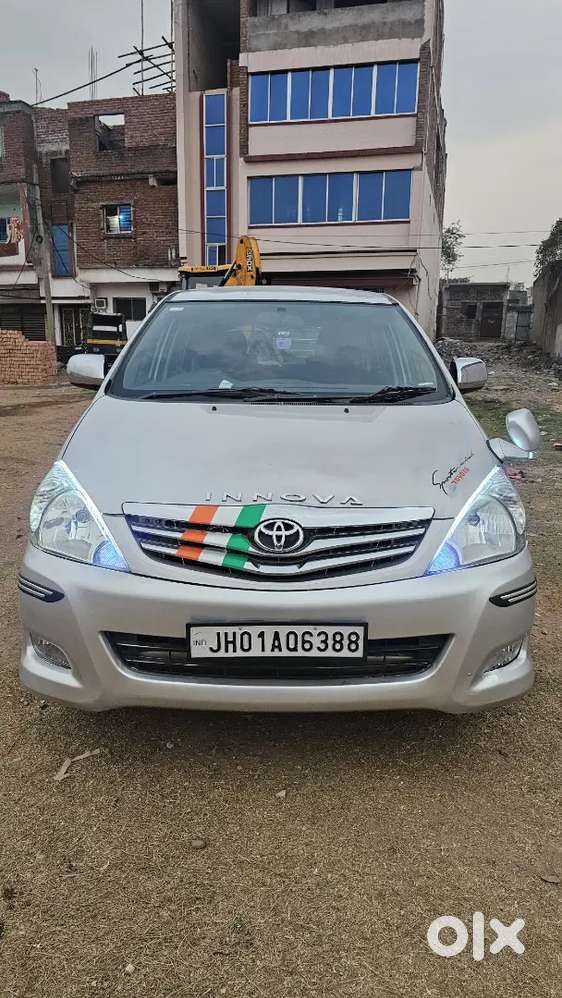 Toyota Innova 2012 Diesel 300000 Km Driven
