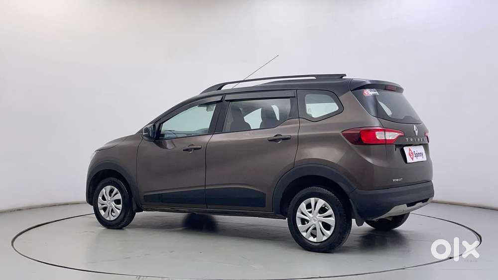 Renault Triber Rxt, 2022, Petrol