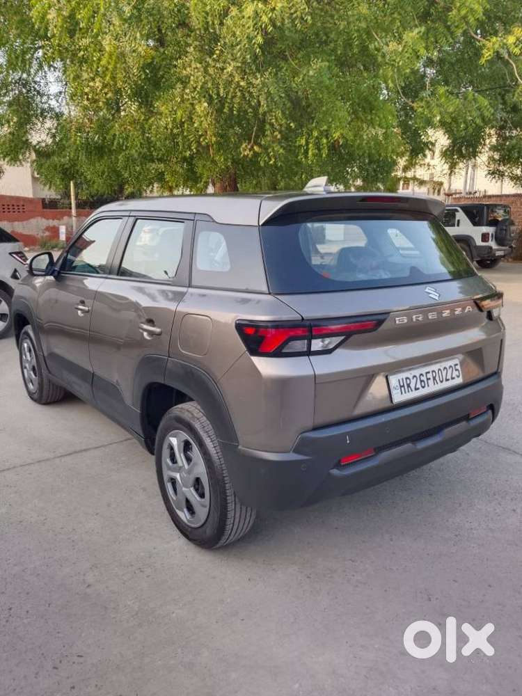 Maruti Suzuki Brezza 1.5 Vxi Smart Hybrid, 2025, Petrol
