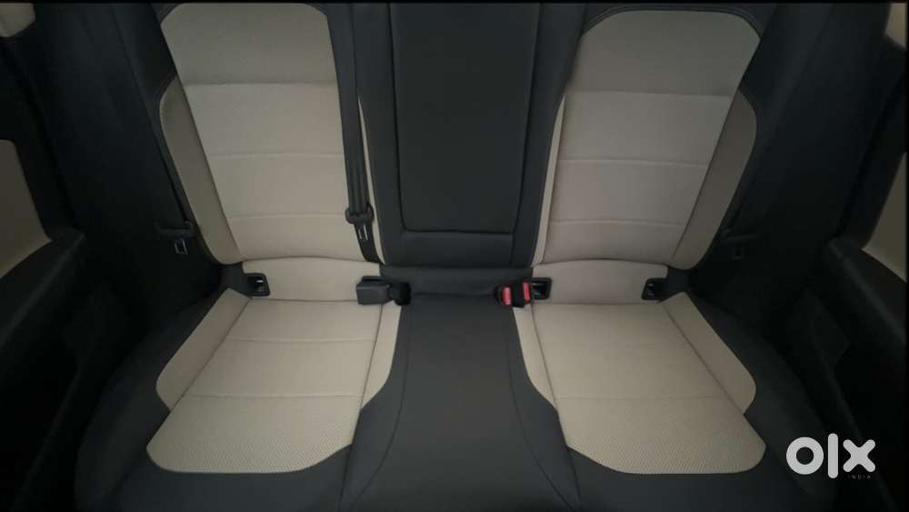 Skoda Slavia Style 1.0l Tsi At, 2022, Petrol