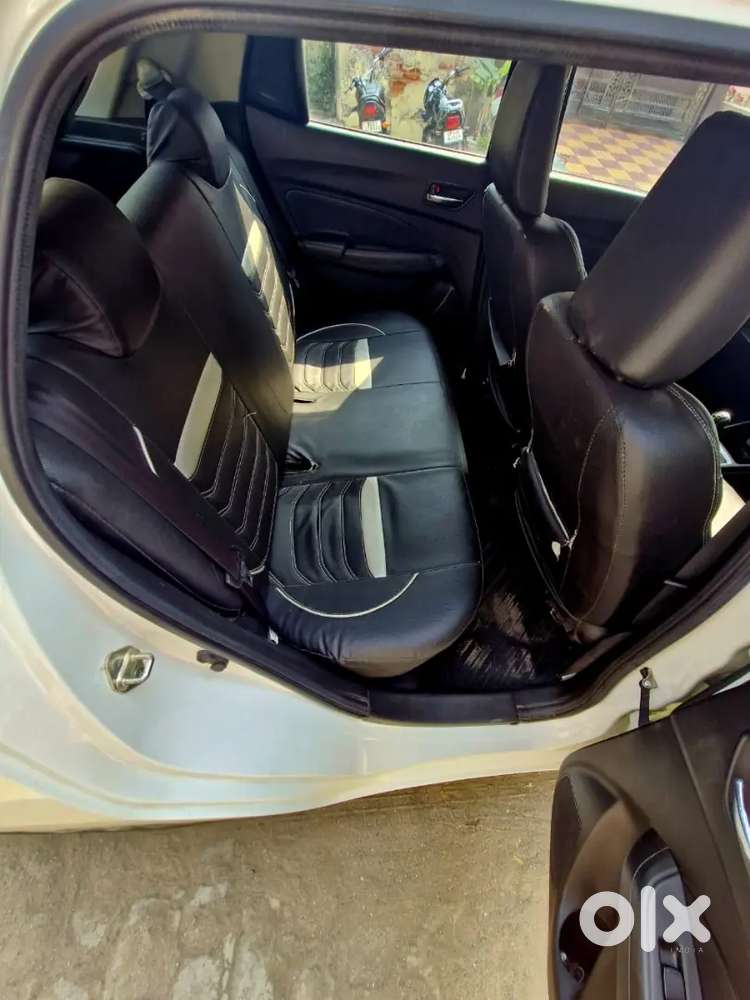 Swift Vxi 2024 July 
1st Owner 
Km 32000
Service Records Available