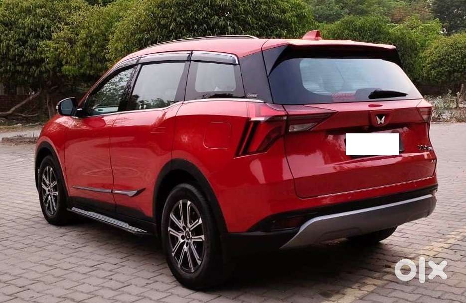 Mahindra Xuv700 2.0 Ax 7 Petrol At Str, 2022, Petrol