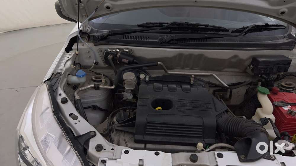 Maruti Suzuki Alto K10 1.0 Vxi Amt, 2015, Petrol