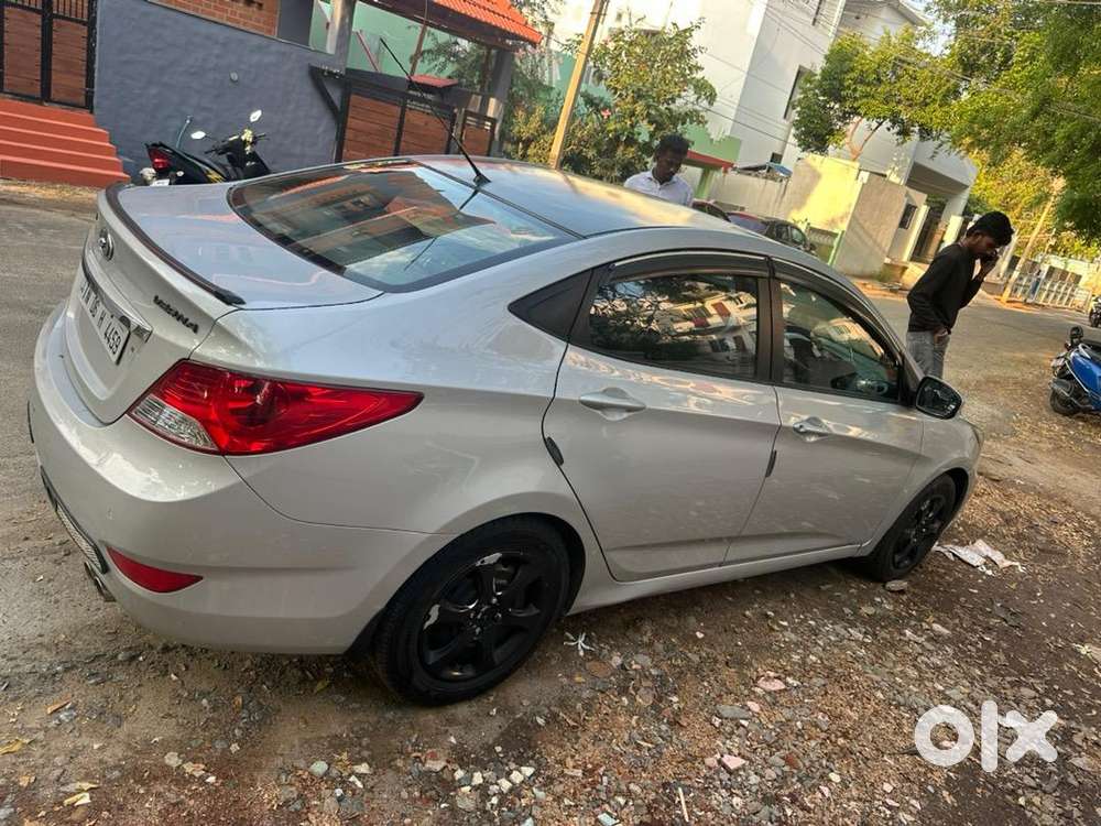 Hyundai Petrol 2012 Model Csr Available