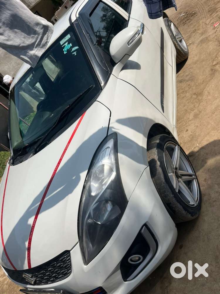 Maruti Suzuki Swift 2012 Diesel 130000 Km Driven