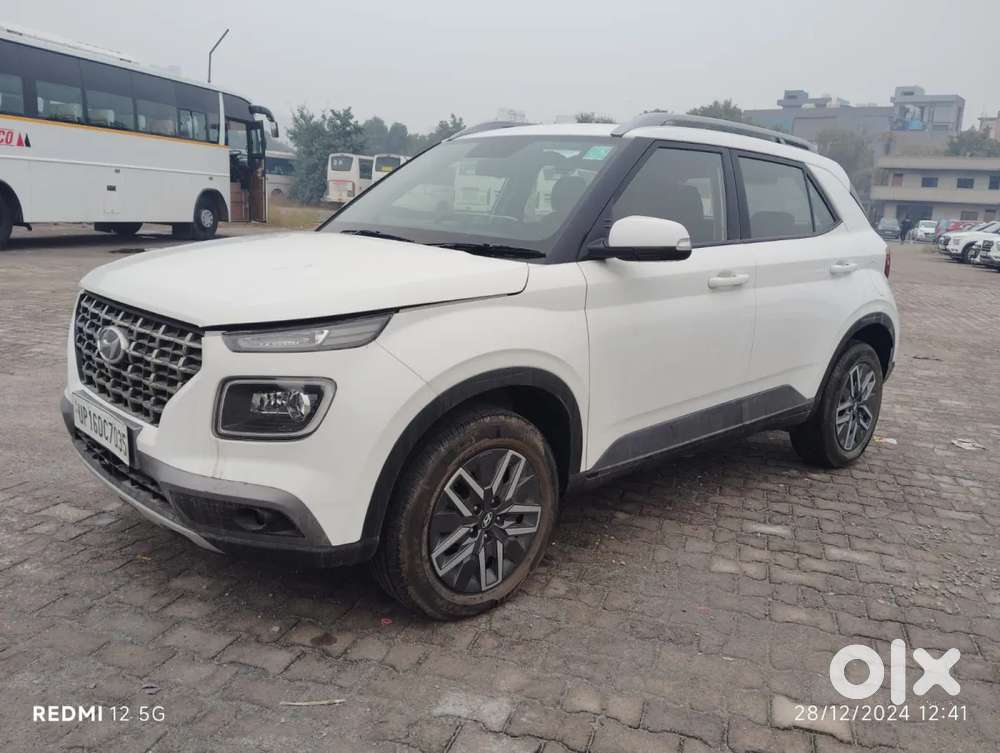Hyundai Venue Sx Turbo, 2022, Petrol