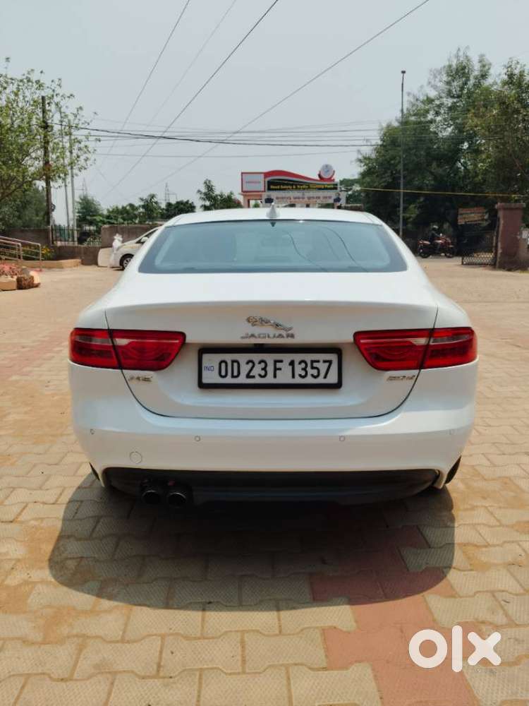 Jaguar Xe 2.0l Diesel Pure, 2017, Diesel
