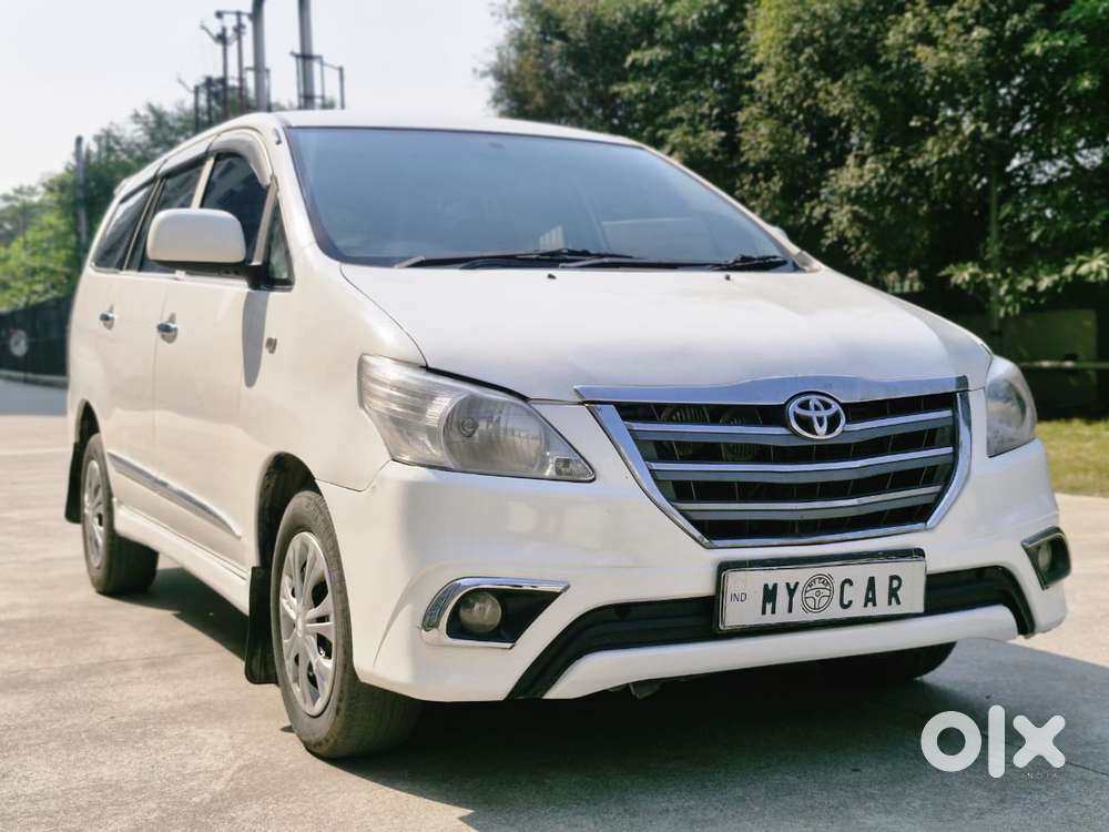 Toyota Innova 2.5 G (diesel) 8 Seater, 2015, Diesel