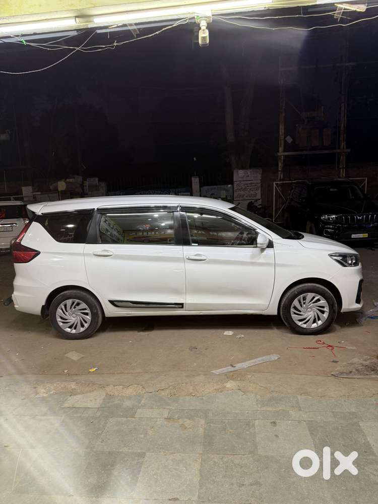 Maruti Suzuki Ertiga Vxi (o) Cng, 2025, Cng & Hybrids