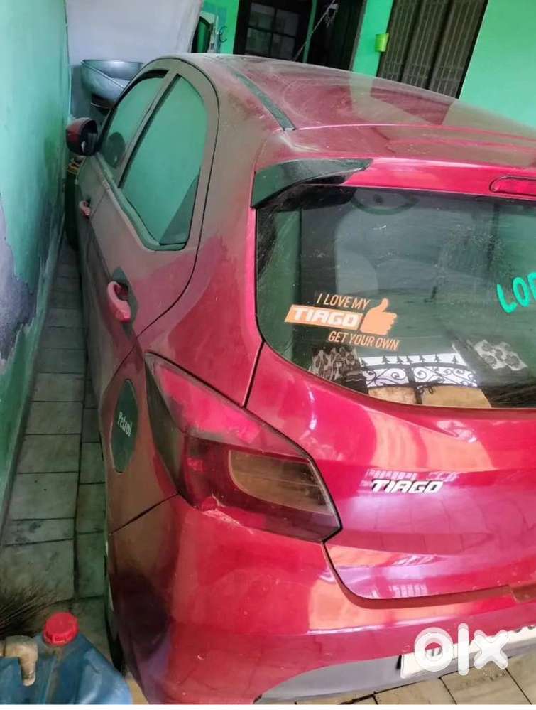 Tata Tiago Petrol 2017