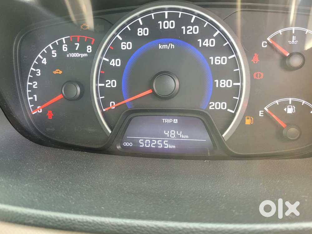 Hyundai Grand I10 Sportz, 2017, Petrol