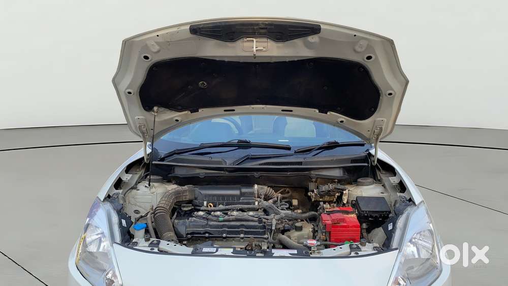 Maruti Suzuki Swift Dzire Amt Vxi, 2018, Petrol