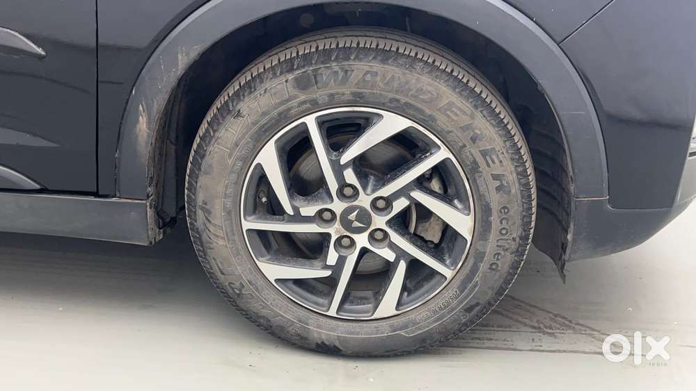 Mahindra Xuv300 W8 Option, 2022, Petrol