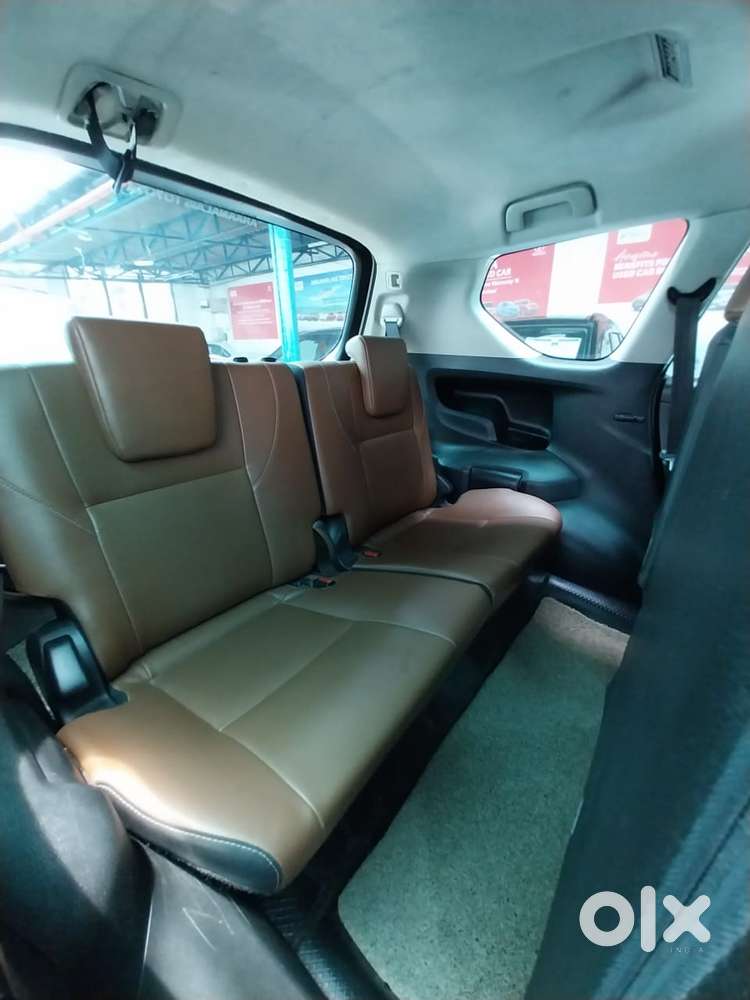 Toyota Innova Crysta 2.8 Zx At 7 Seater, 2016, Diesel