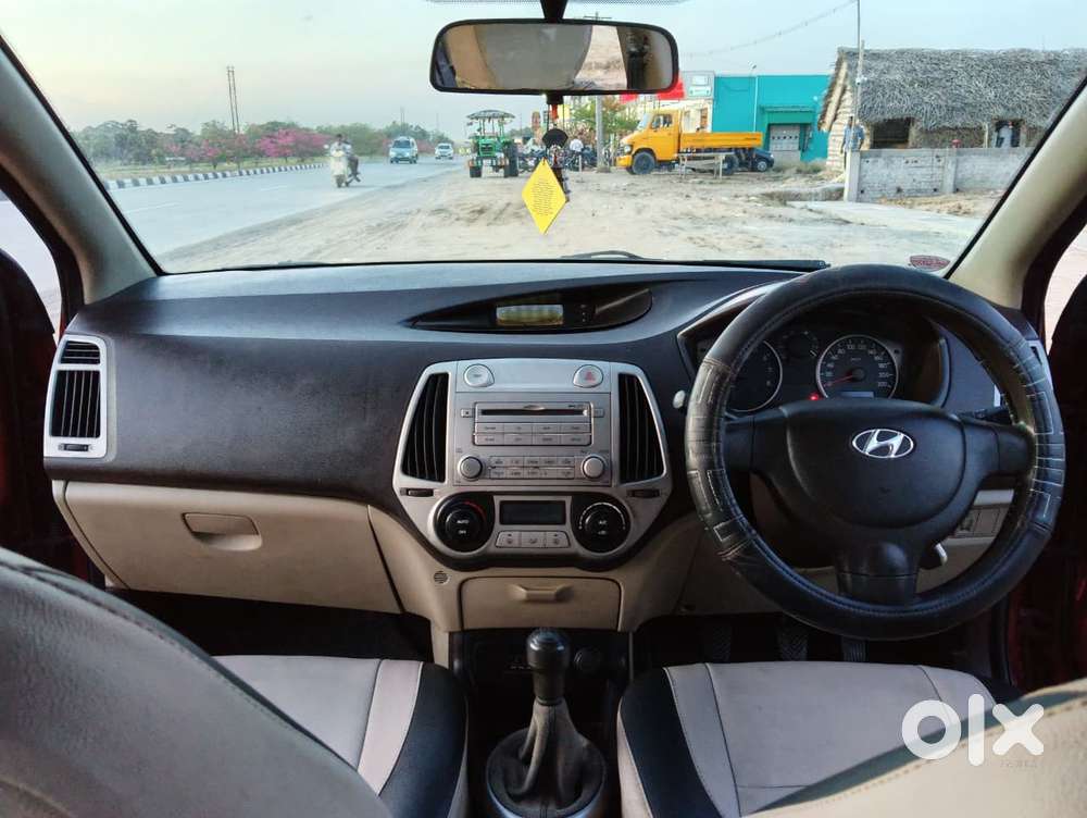 Hyundai I20 Petrol Cvt Magna Executive, 2011, Petrol
