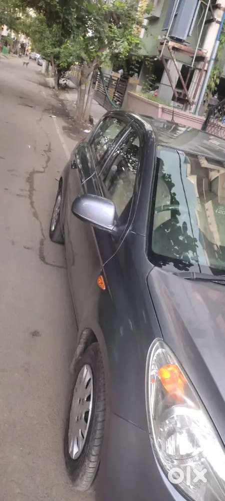 Hyundai I20 Magna Sportz 2011 With 85000 Km Driven